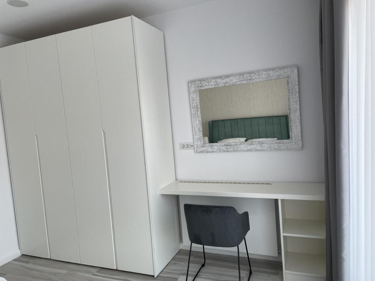 Avg By The Sea - Bel Air Apartments Mamaia Nord Ngoại thất bức ảnh